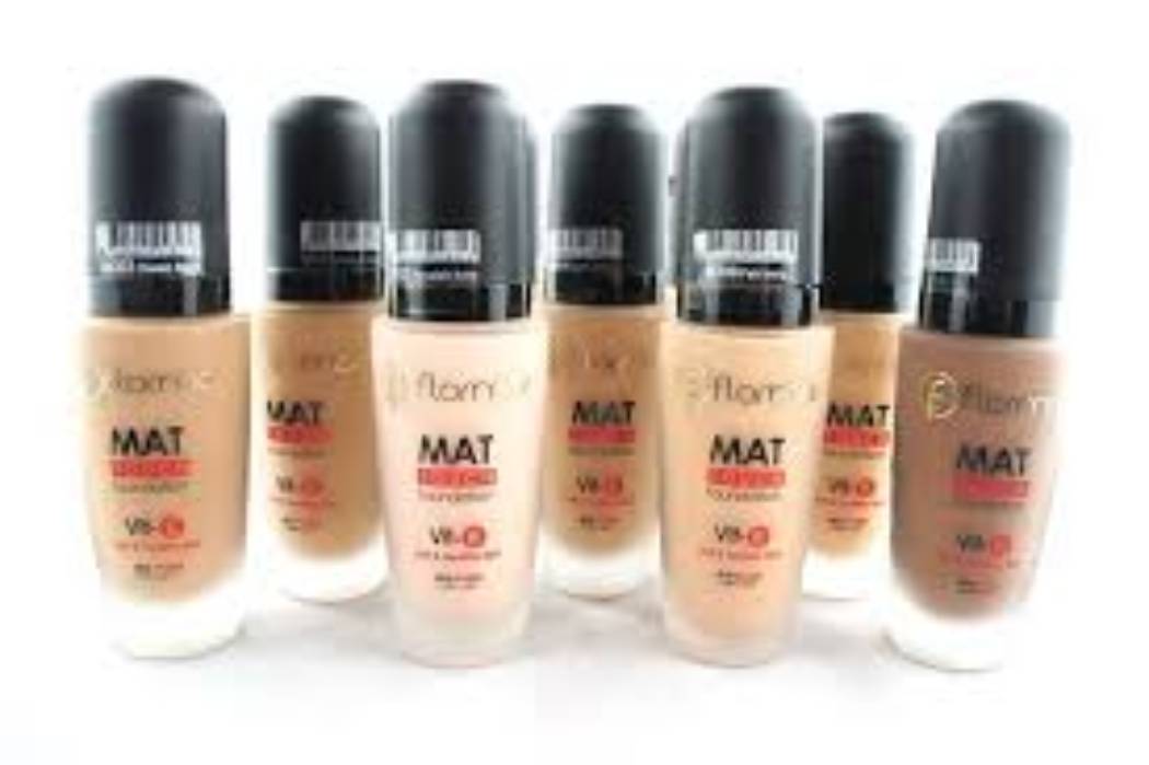 کرم پودر مات فاقد چربی و ضد حساسیت حجم 30 میل فلورمار