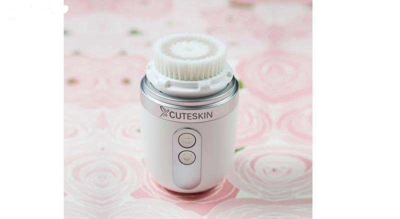 برس پاکسازی کیوت اسکین مدل F803 برس پاکسازی کیوت اسکین مدل F803