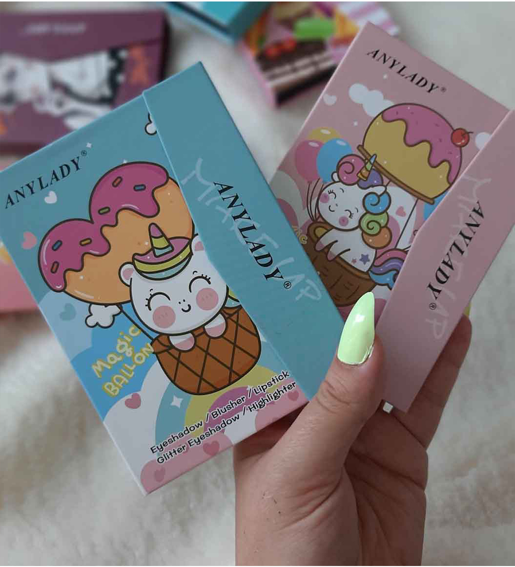 پالت سایه مدل Magic ارسال با طرح رندوم آنی لیدی